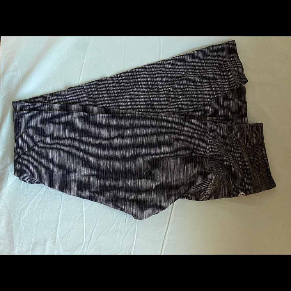 Size 4 Lululemon Align 28” barley worn
